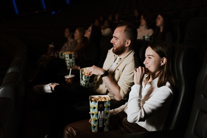 Filmas seanss PREMIUM kinozālē diviem