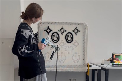 Draudzeņu meistarklase – stilīgi piekariņi taftinga tehnikā 