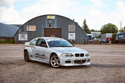 Kļūsti par drifteri ar “SIDE to SIDE Drift Team”