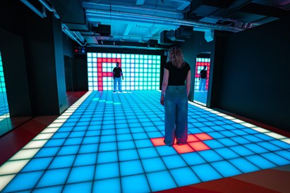 Jautrs piedzīvojums 2 personām “Catch Pixel” spēļu parkā