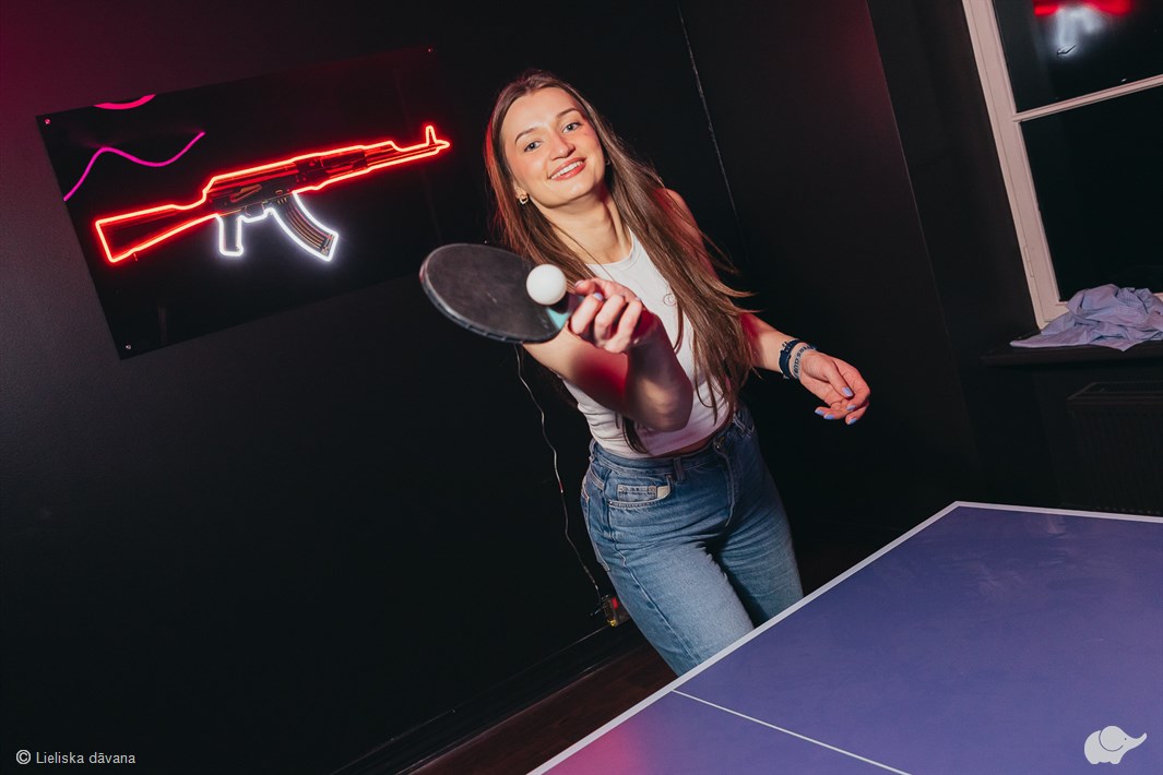 Draugu atpūta “Players Club” izklaides klubos Rīgā