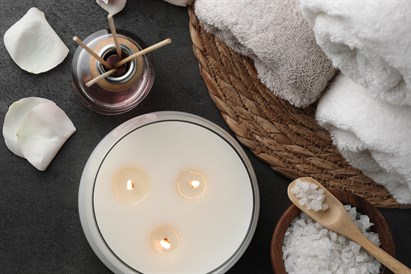 Dziļi atslābinoša muguras un pēdu aromamasāža