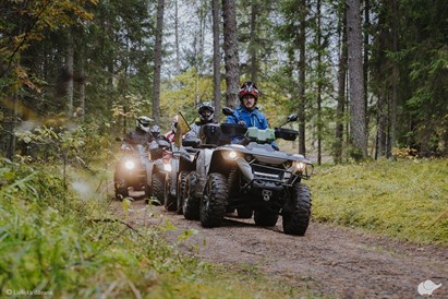 [Tikai ar piegādi] Ekskursija ar kvadracikliem “Meža ezeru tūre”