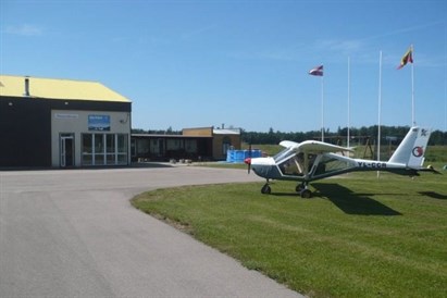 Piedzīvojumu stunda divvietīgā lidmašīnā AEROPRAKT-22