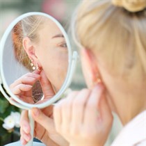 Ausu caurduršana bērniem ar maigo “Dolphin Mishu” sistēmu