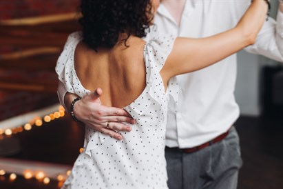 Mīlestības deja diviem: ļaujieties emociju vilnim