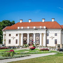 Romantiska divvientulība Pakrojas muižā