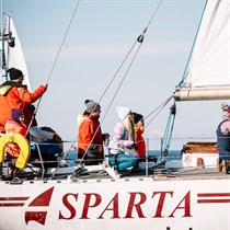 1 stundas izbrauciens ar jahtu “Sparta” ģimenei un draugiem