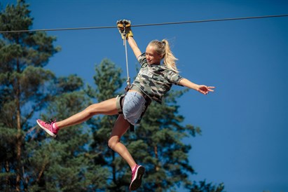 Izklaide piedzīvojumu parkā "Tarzāns" Siguldā