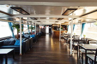 Rīgas panorāmas reiss diviem ar kuģīti "Vecrīga"