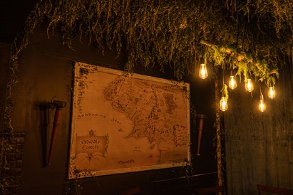 Bērnu ballīte ar kvestu “Hobbits”, animatoru un svinībām “Elfu meža” banketu zālē