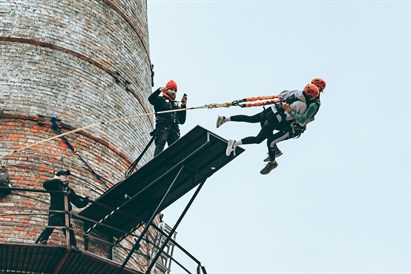 Neaizmirstams adrenalīna pilns piedzīvojums diviem – Ropejumping lēciens
