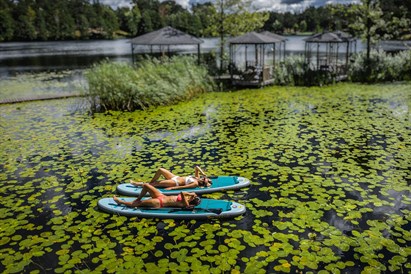 Nakšņošana Bungalow mājiņā un SUP dēļu piedzīvojums Liepājā