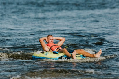 Brauciens ar ūdens motociklu vai pūsli Ķīšezerā