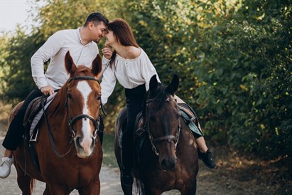 Privāta izjāde diviem priežu mežā un gar jūras krastu Rīgā