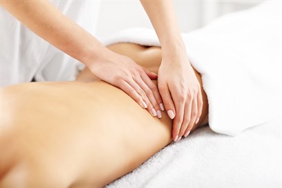 Relaksējoša muguras un roku masāža