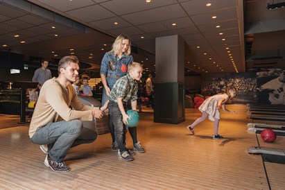 Boulinga spēle darbadienās „O’Learys” izklaides centrā 
