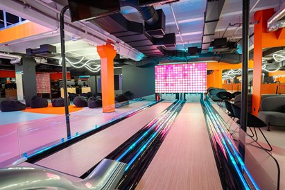 Vienīgais Baltijā – Mini boulings ar mazo bumbu “Catch Pixel” izklaides parkā