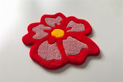 Meistarklase Rīgā: Dizaina paklājiņa izveide taftinga tehnikā 