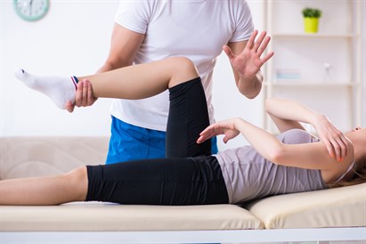 Fizioterapeita konsultācija klīnikā “Grand Medical”