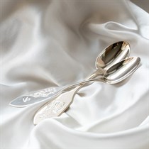 Sudrablietas ar stāstu no "JAHONTS" kolekcijas