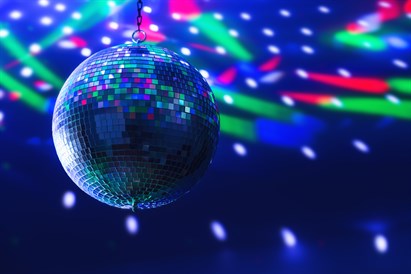 Kvests “Disko dejotājs” un saldais pārsteigums