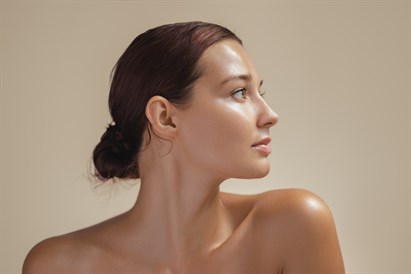 Atjaunojoša sejas procedūra “Dermadrop TDA” salonā “LUMIDERMA”