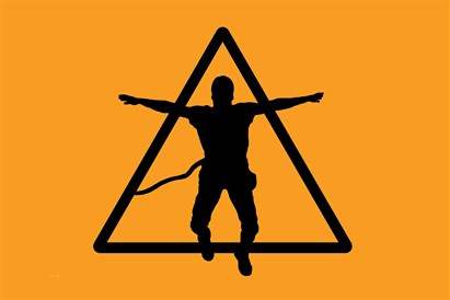 “Ropejumping” dāvanu karte virvju lēkšanas izaicinājumam