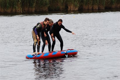 Brauciens ar piepūšamo pūsli Jūrmalā