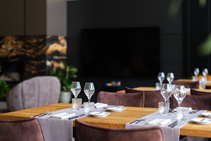 Šefpavāra maltīte dabas ielokā – gastronomisks baudījums diviem