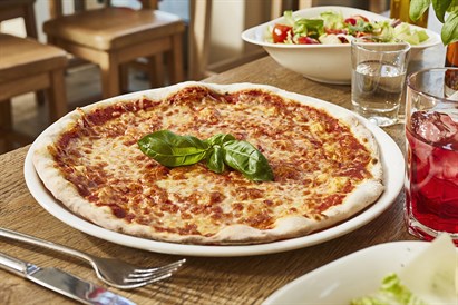 Itāļu maltīte ģimenei restorānā “Vapiano”