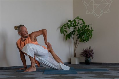 Karstā joga “NAVA” – iesācējiem un jogas entuziastiem