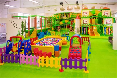 Izklaides centra “Brīnumu mežs” apmeklējums 2 bērniem 