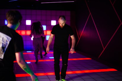 “Catch Pixel” izaicinājums ar ģimeni un draugiem