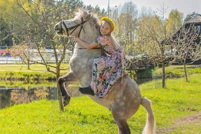Individuāla vai grupas fotosesija ar zirgu