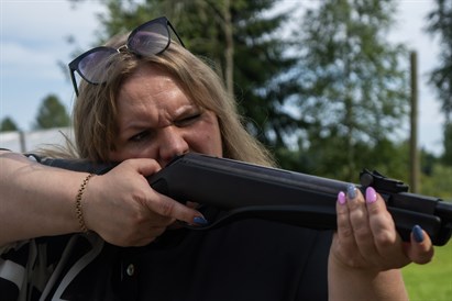 Šaušana ar pneimatiskajām šautenēm un pistolēm 