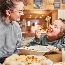 Itāļu maltīte ģimenei restorānā “Vapiano”