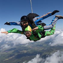 Lēciens ar izpletni tandēmā Klaipēdā + video