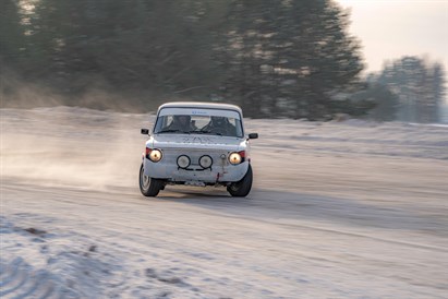 Pilnā rallija Žiguļa pieredze – stūrē pats un izbaudi braucienu ar pilotu! 