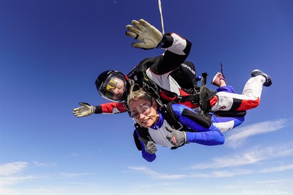 Skydive Estonia dāvanu karte – Izpletņlēkšana Igaunijā