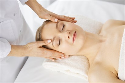 Skin PRO lift procedūra sejas ādai, kaklam un dekoltē zonai