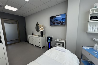 Skinretin 3D ādas atjaunošana: eksosomu terapija un lūpu revitalizācija