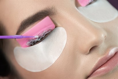 Skropstu laminēšana un krāsošana salonā “LUMIDERMA”