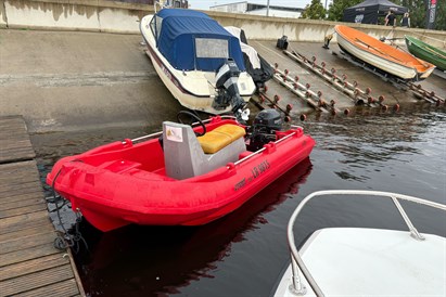 Piedzīvojums ar ūdens kartingu diviem