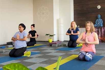 Joga grūtniecēm “Labo sajūtu laboratorijā”