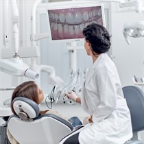 Paplašināta speciālista konsultācija zobārstniecības klīnikā “ERA ESTHETIC DENTAL”