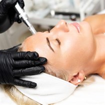 Skinretin 3D ādas atjaunošana: eksosomu terapija un lūpu revitalizācija