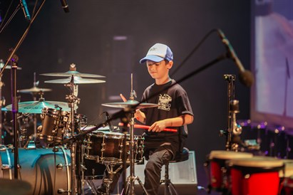 Grupu bungu nodarbība bērniem no 3 līdz 6 gadiem