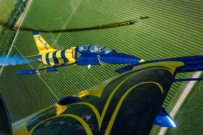 Lidojums ar reaktīvo lidmašīnu L-39C un unikāla pieredze pilota lomā