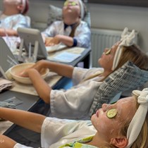 Meiteņu vakars “Mazās princeses” – radošā darbnīca bērniem